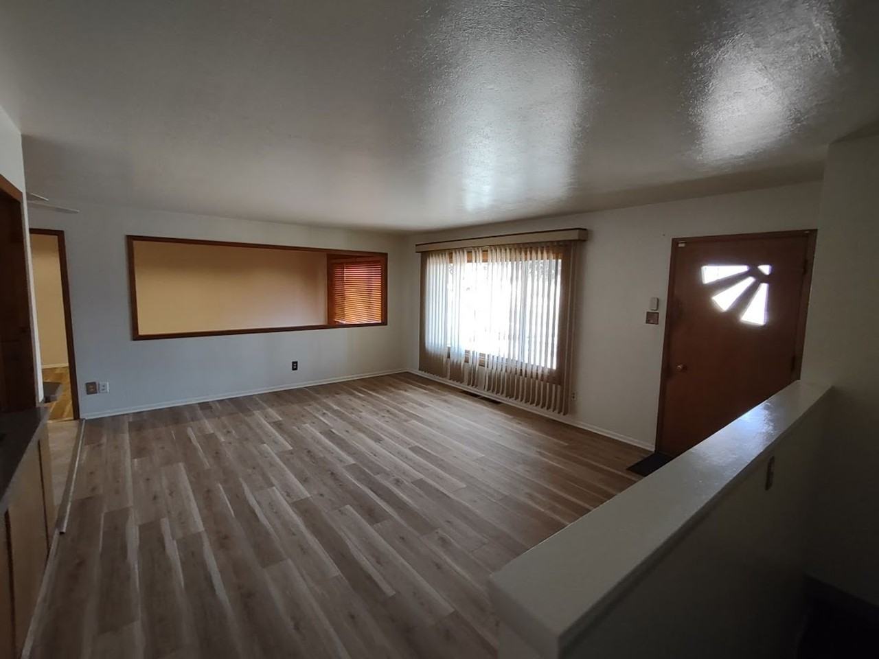 38 Duke St - Photo 3 of 20