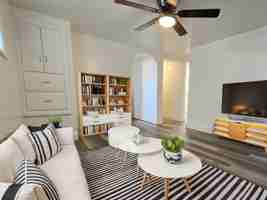 featured image of 347 1/2 E Center St
