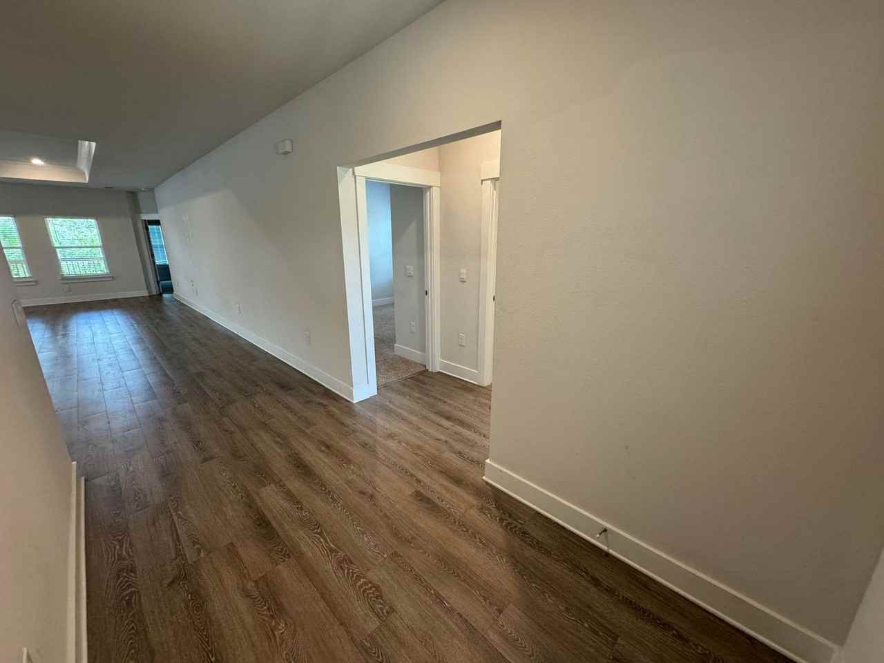 3273 Southwind Dr - Photo 3 of 26