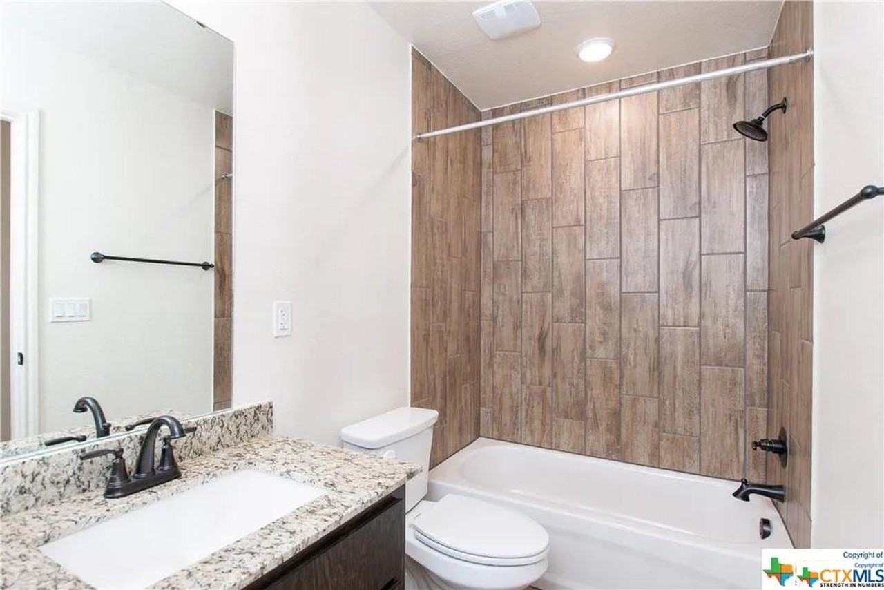 2409 Alterman Dr - Photo 3 of 23