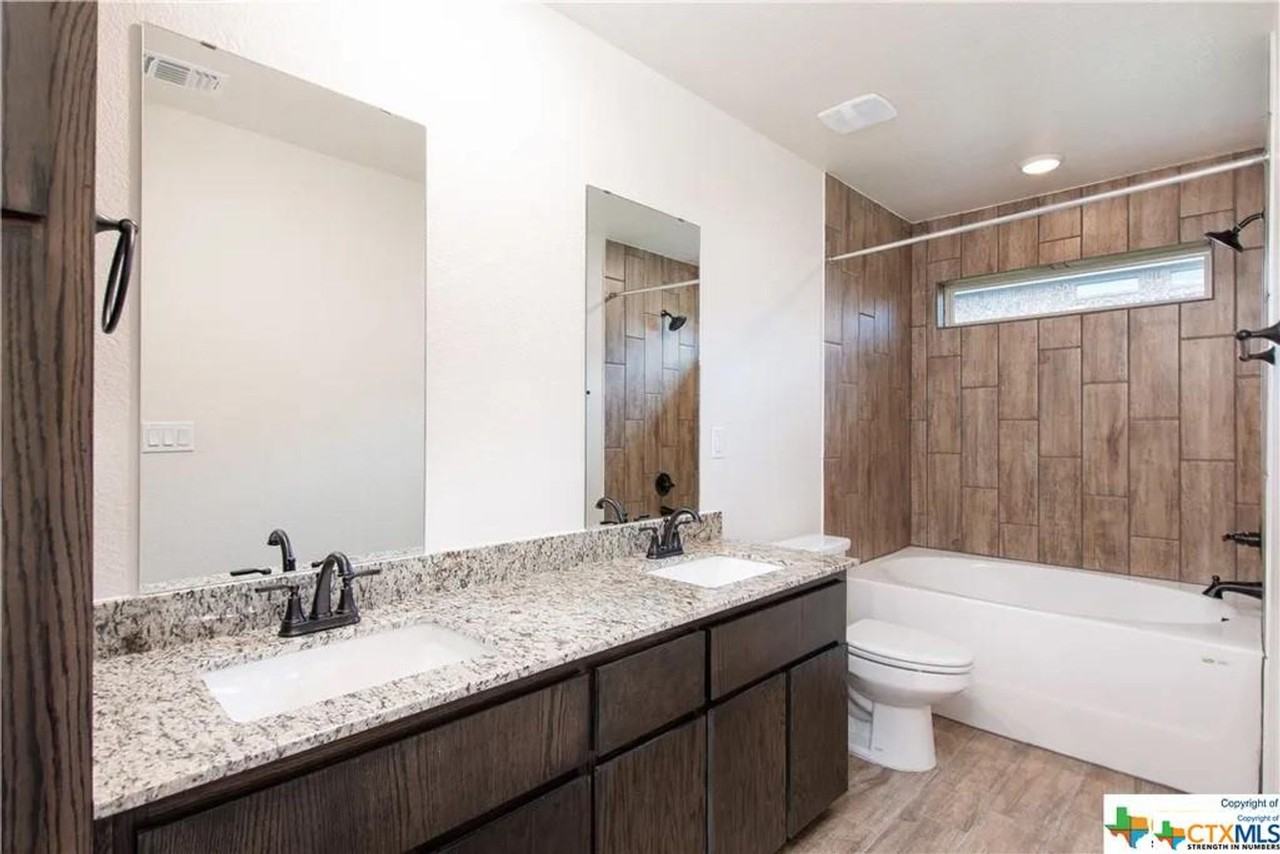 2409 Alterman Dr - Photo 4 of 23