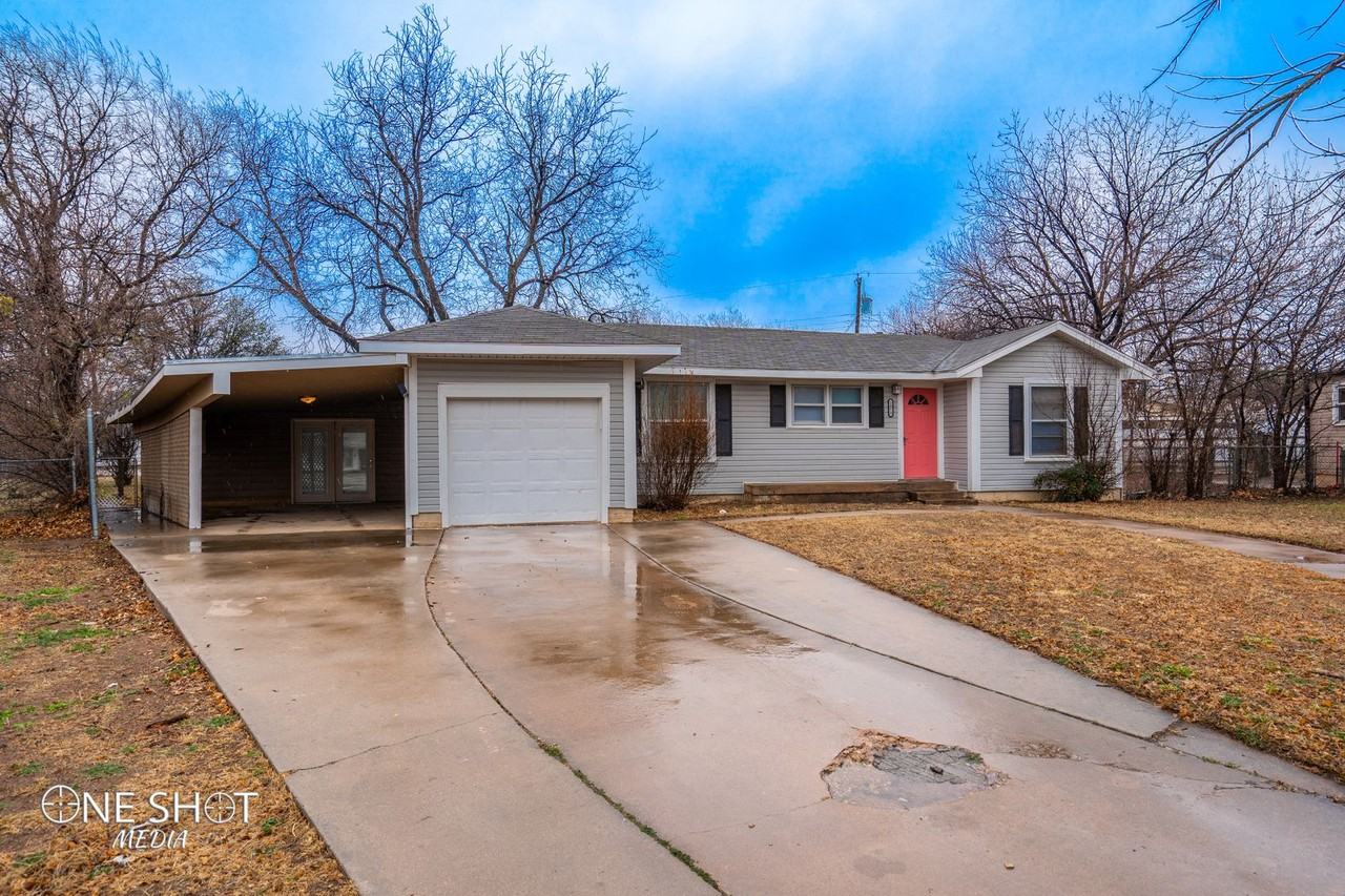 2473 Swenson St - Photo 2 of 37