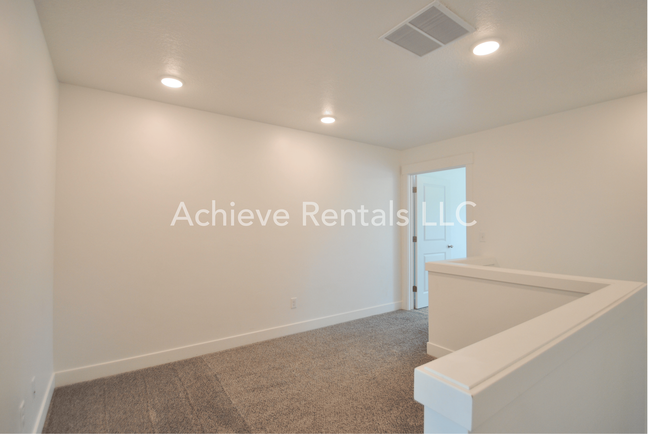 1840 S 1280 W - Photo 5 of 14