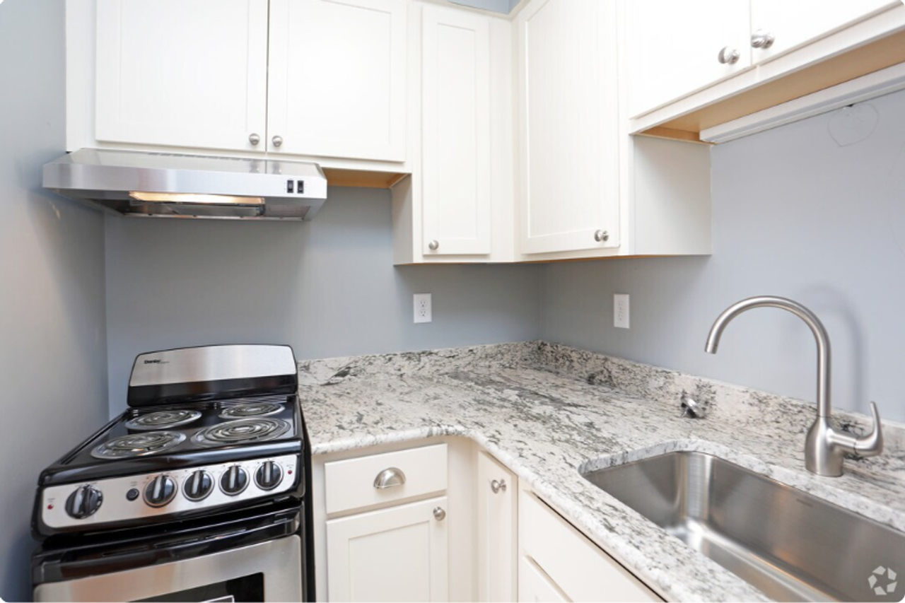 Bryn Mawr - Photo 2 of 18