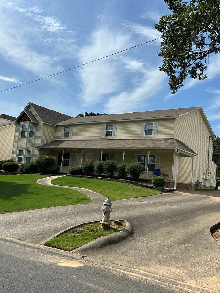 AV Sherwood, LLC - Photo 4 of 21