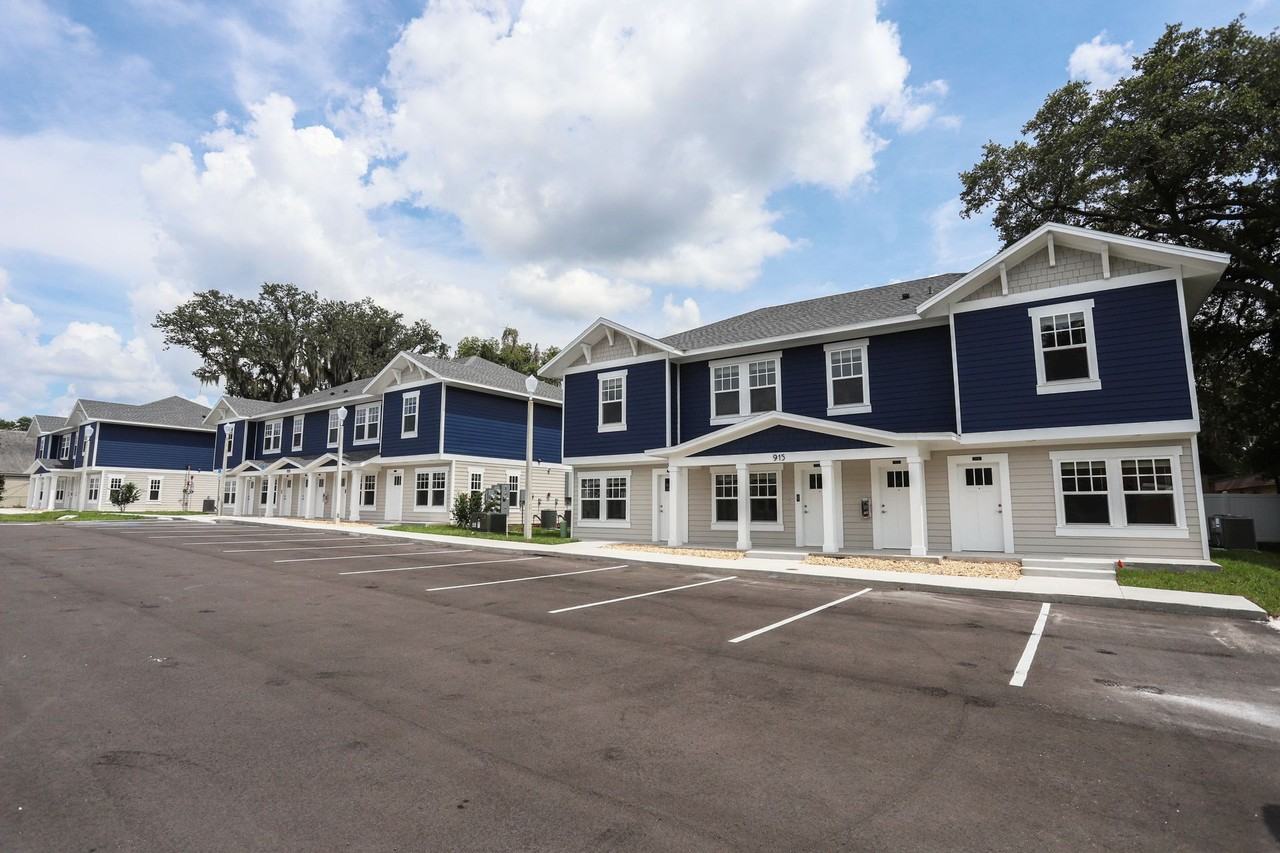 Royal Oak Apartments - Photo 7 of 37