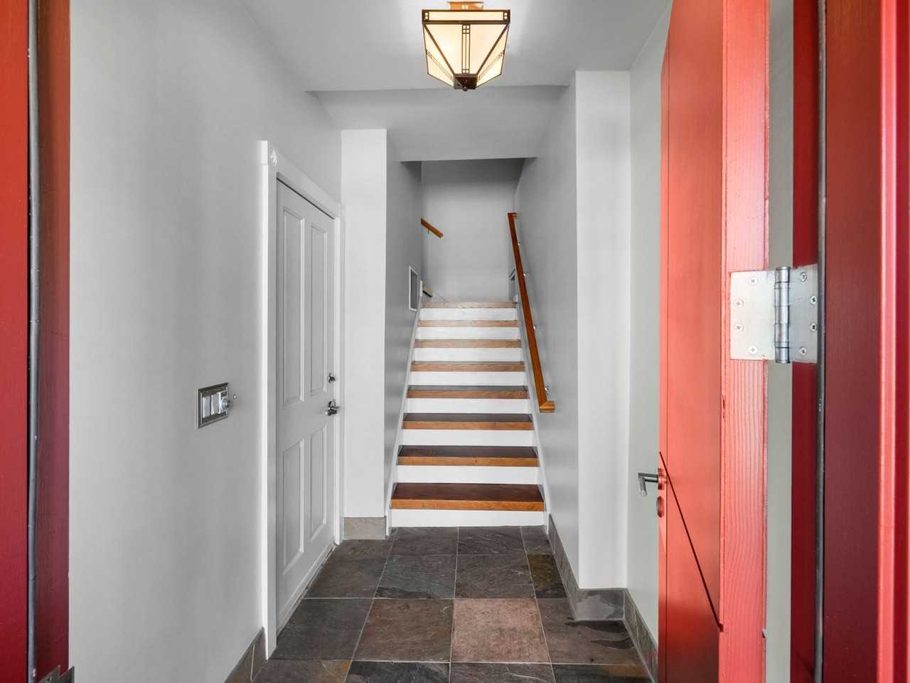 44 Bradford St - Photo 2 of 36