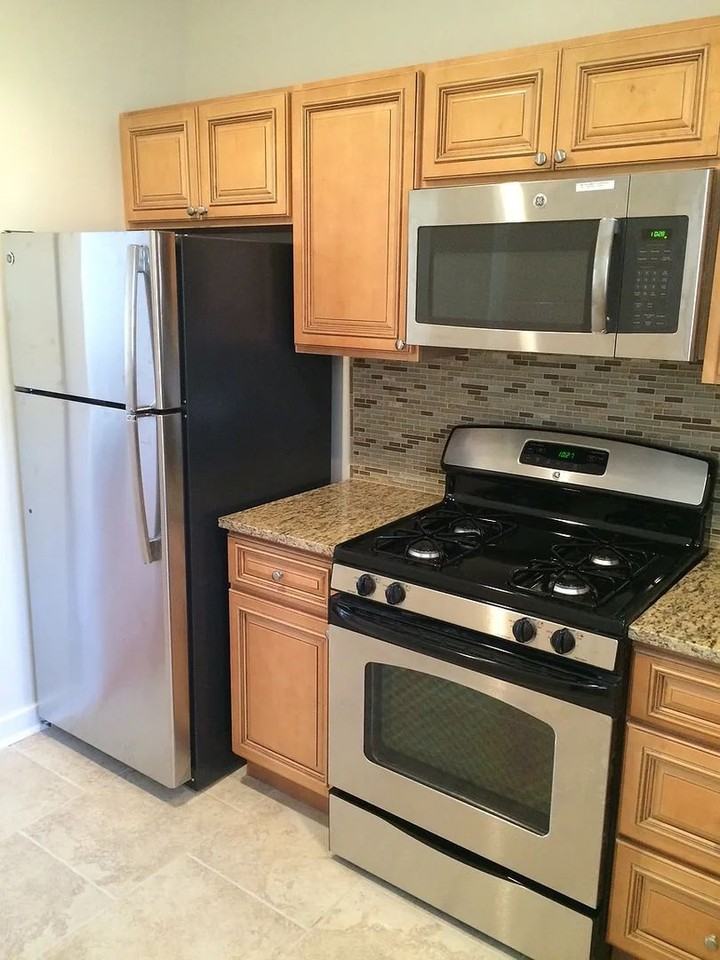 2105A W Seybert St - Photo 4 of 18