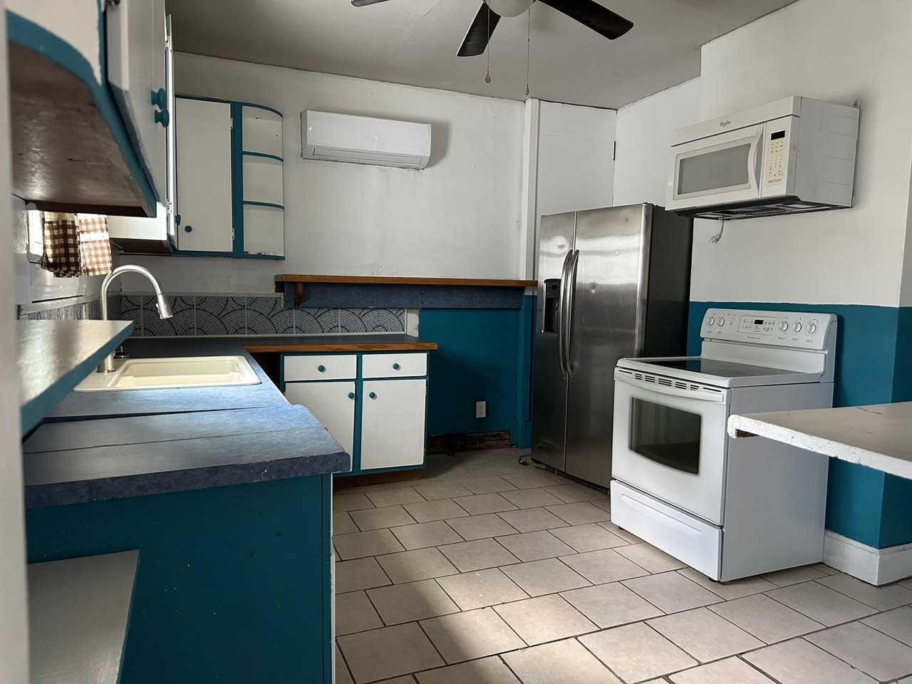 513 Myrtle St - Photo 3 of 8