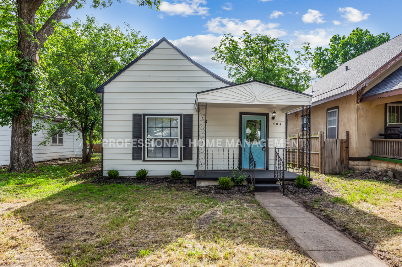 504 N A St - Photo 2 of 20