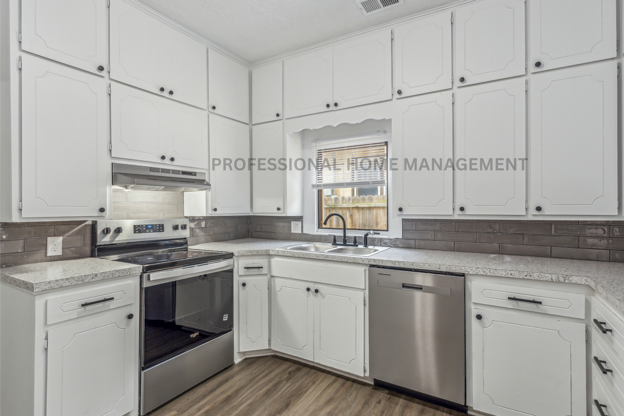 504 N A St - Photo 3 of 20