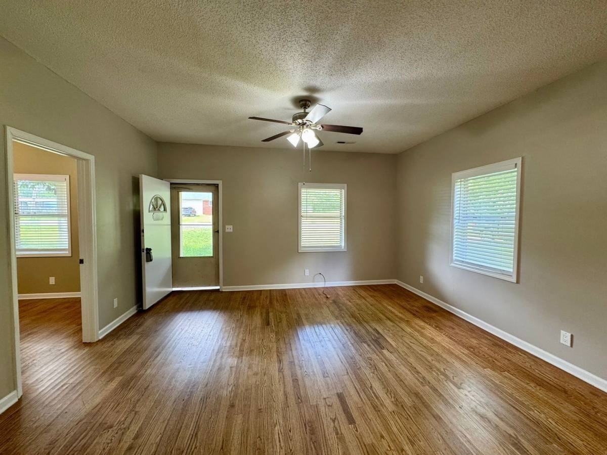 237 County Rd #457 - Photo 2 of 10