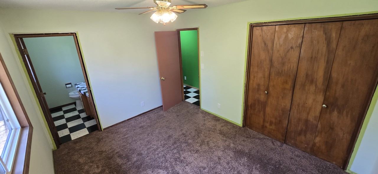 637 Se Commerce St - Photo 5 of 12