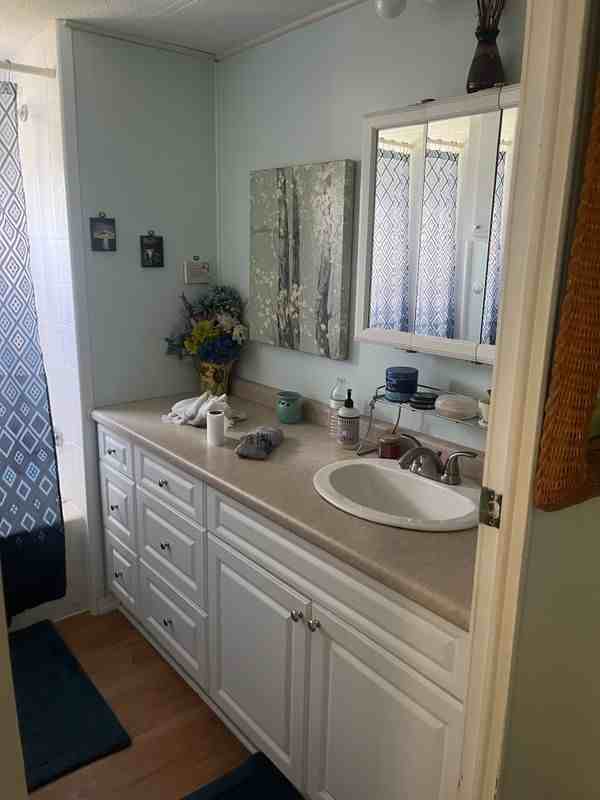 110 Amber Ave - Photo 4 of 4