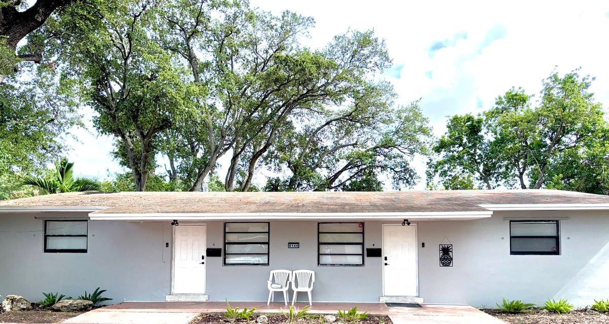 6144 Sw 30th St - Photo 2 of 13