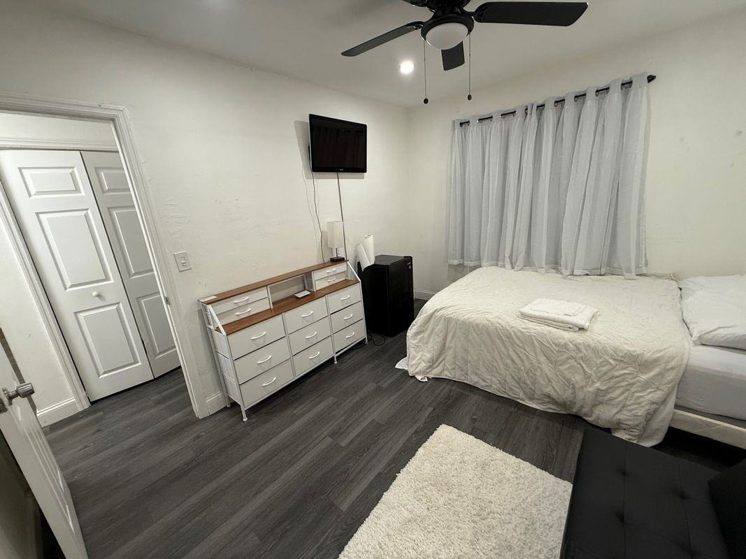 6144 Sw 30th St - Photo 5 of 13