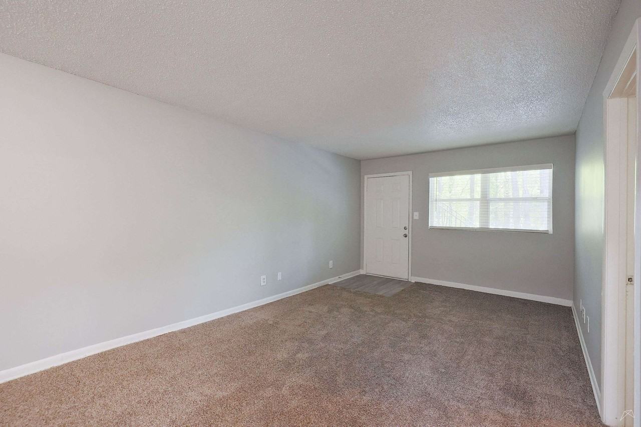 Hampton Hall | Comfort, Convenience, & Community – All In One - Photo 5 of 77