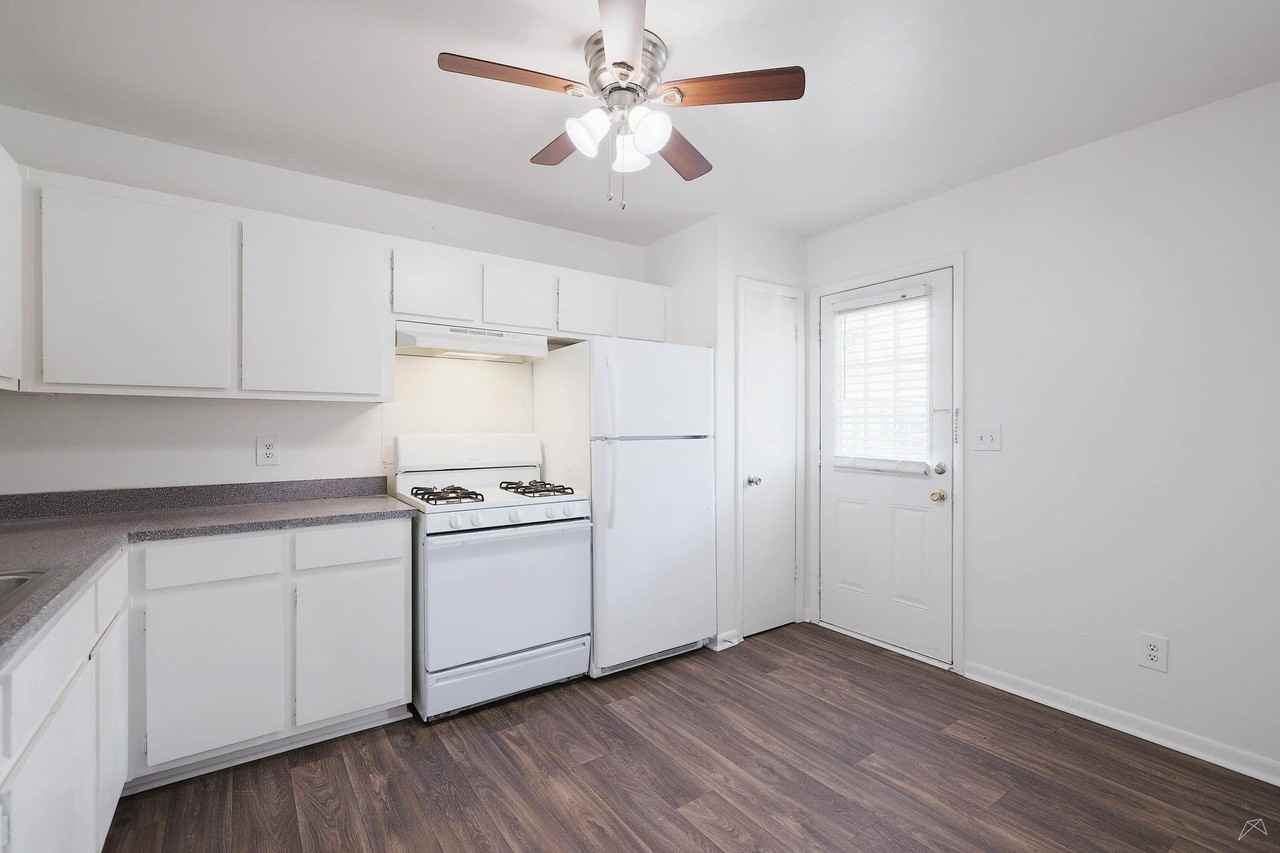 KENCO Briarcliff | Small - Photo 2 of 50