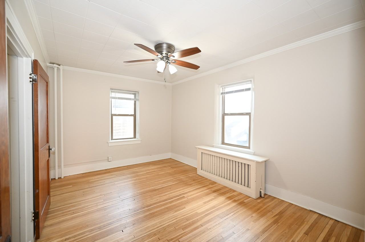 603 1st St Sw #105 - Photo 5 of 15