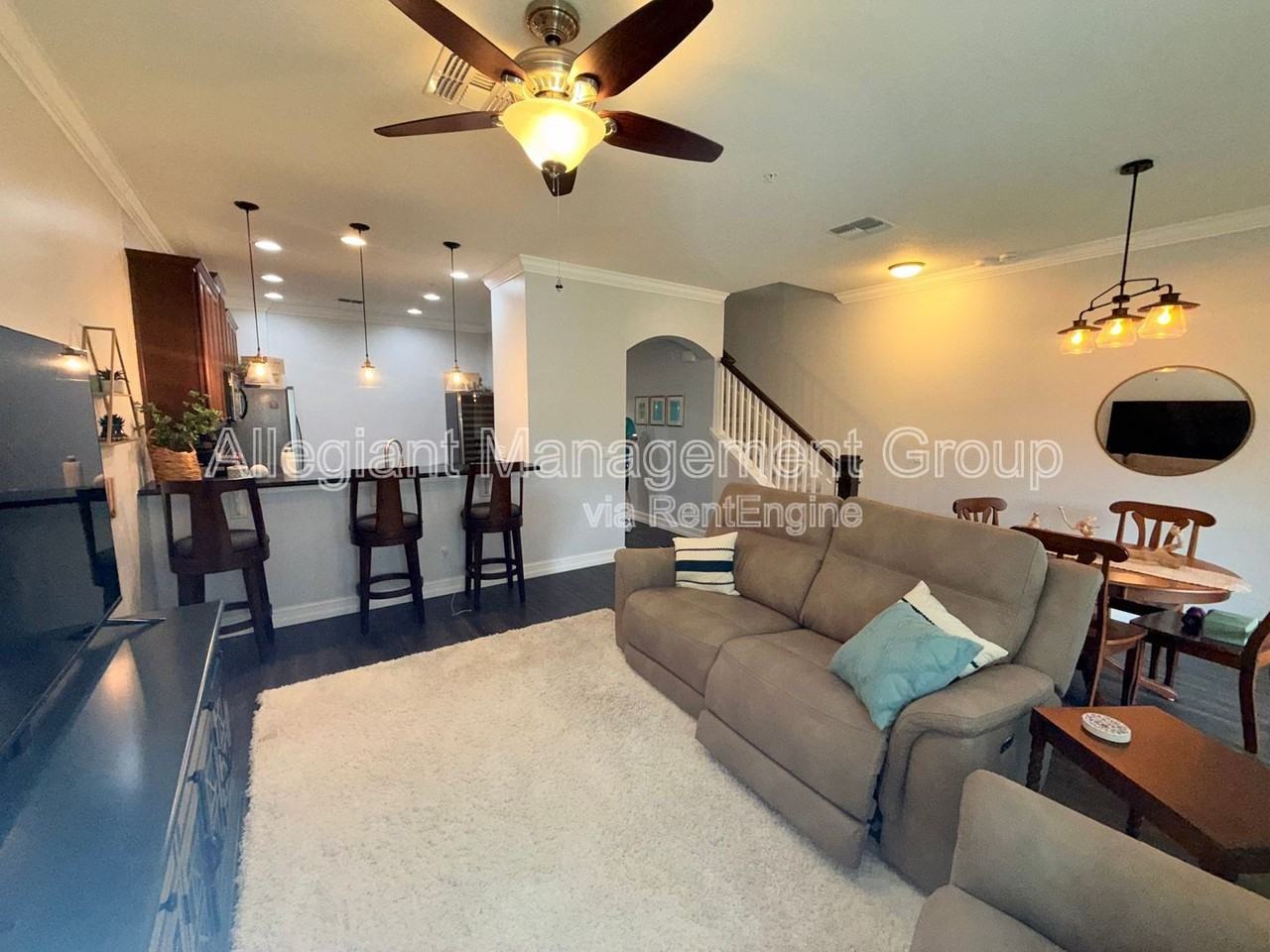 1589 Plumeria Pl - Photo 4 of 20