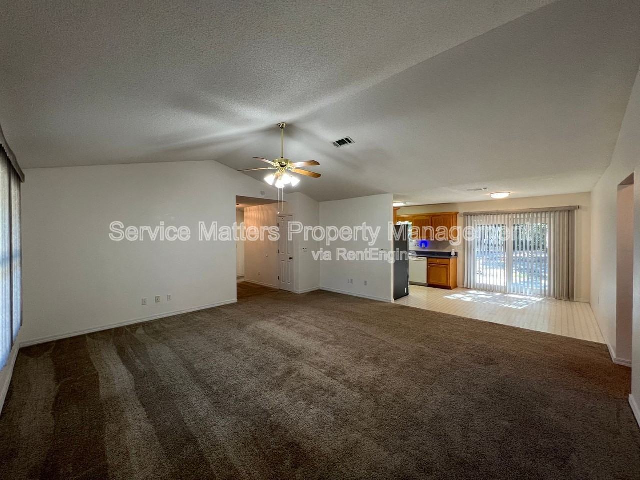 4925 Hyatt Ln - Photo 3 of 22
