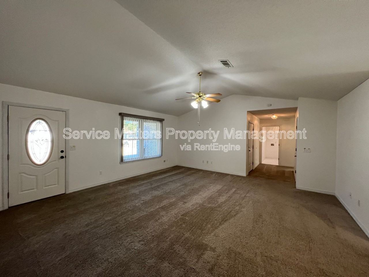 4925 Hyatt Ln - Photo 4 of 22