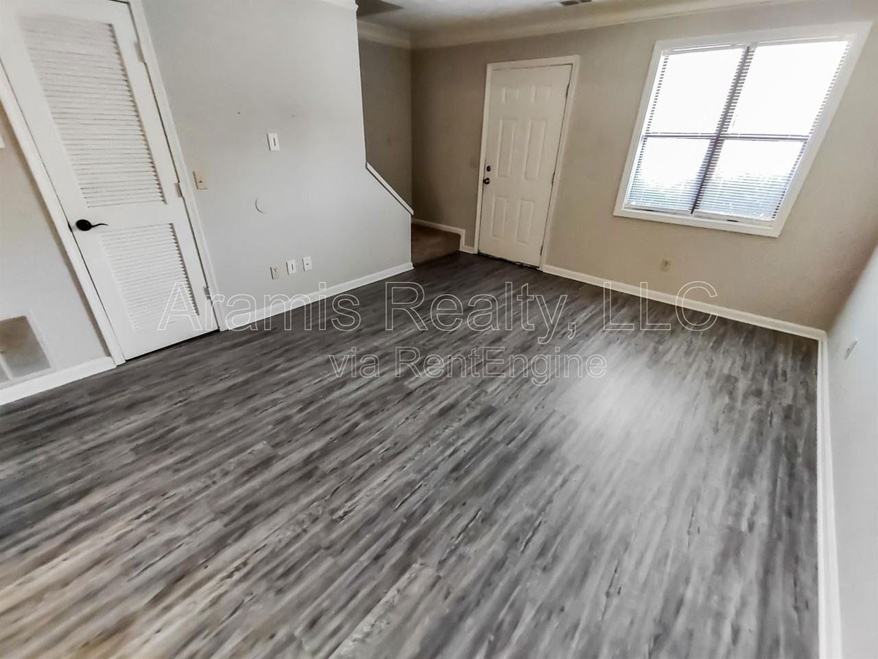 5050 Top Cat Ct #1 - Photo 2 of 13