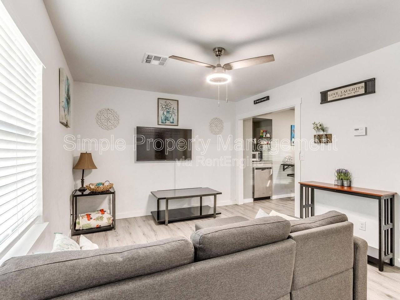 425 Babb Dr #1 - Photo 5 of 17
