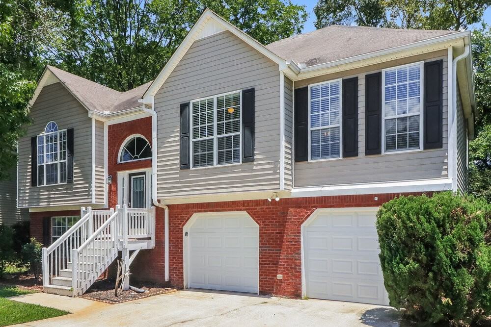 3857 Merryweather Trl - Photo 4 of 17