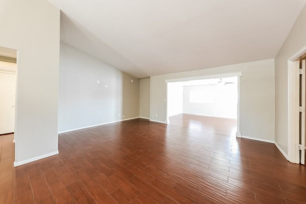 601 W Wescott Dr - Photo 3 of 16