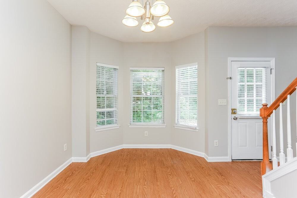 7470 Royale Ct - Photo 6 of 17