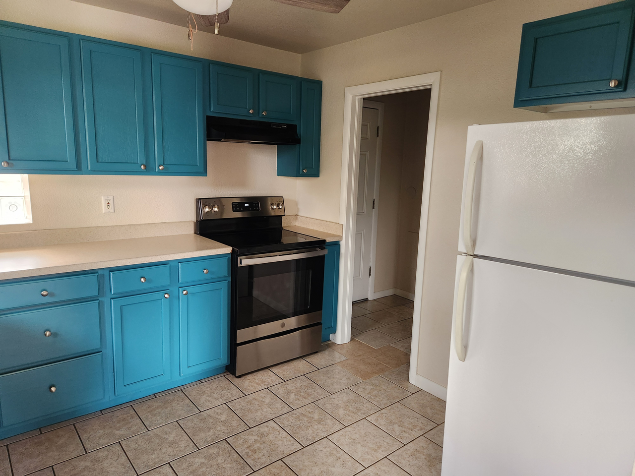 5457 E 36th Ave - Photo 3 of 12