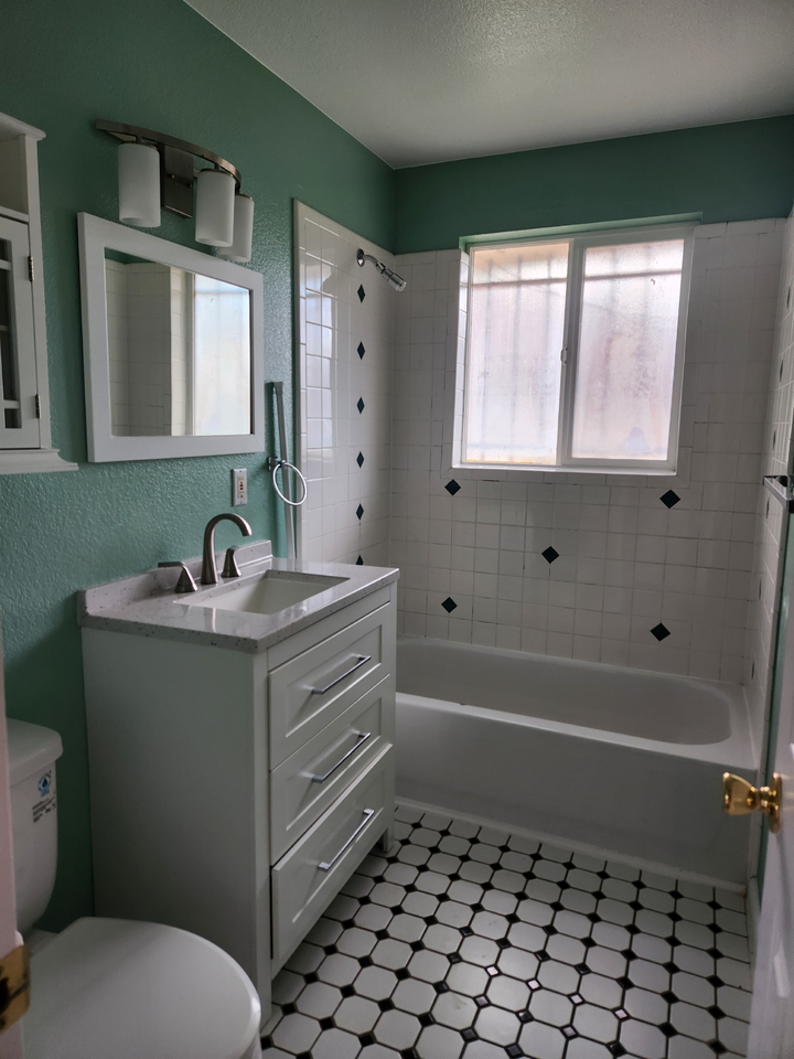 5457 E 36th Ave - Photo 6 of 12