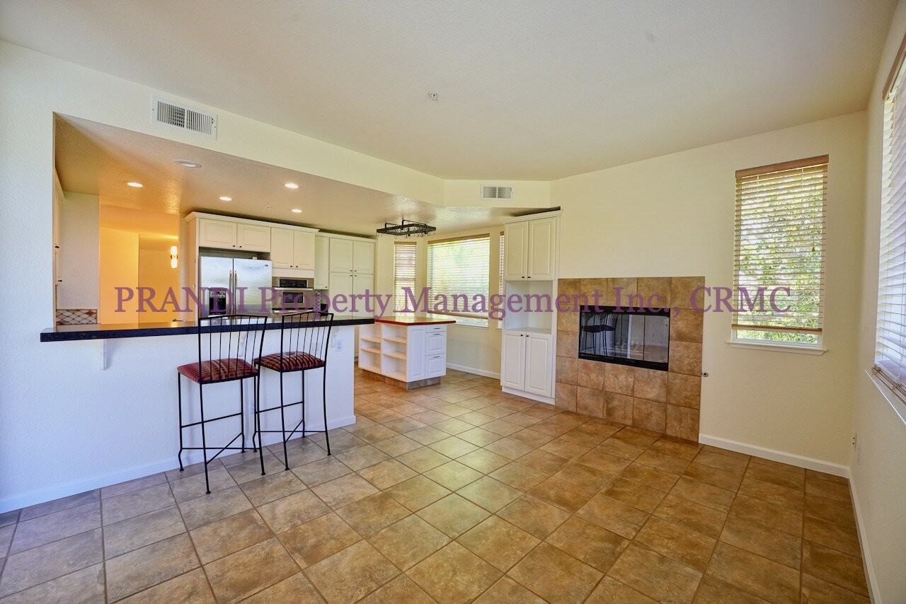 18 Laurel Glen Ter - Photo 3 of 19
