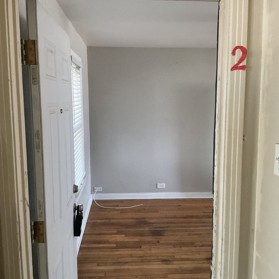 103 Thomas Jefferson Dr Apt 2 - Photo 6 of 22