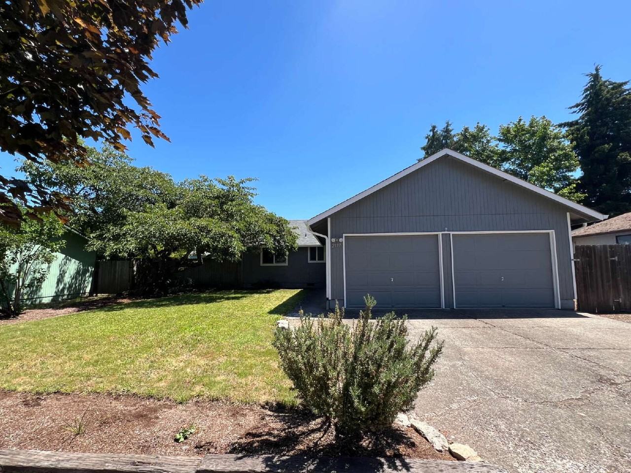 2177 Cosmoledo St - Photo 2 of 18