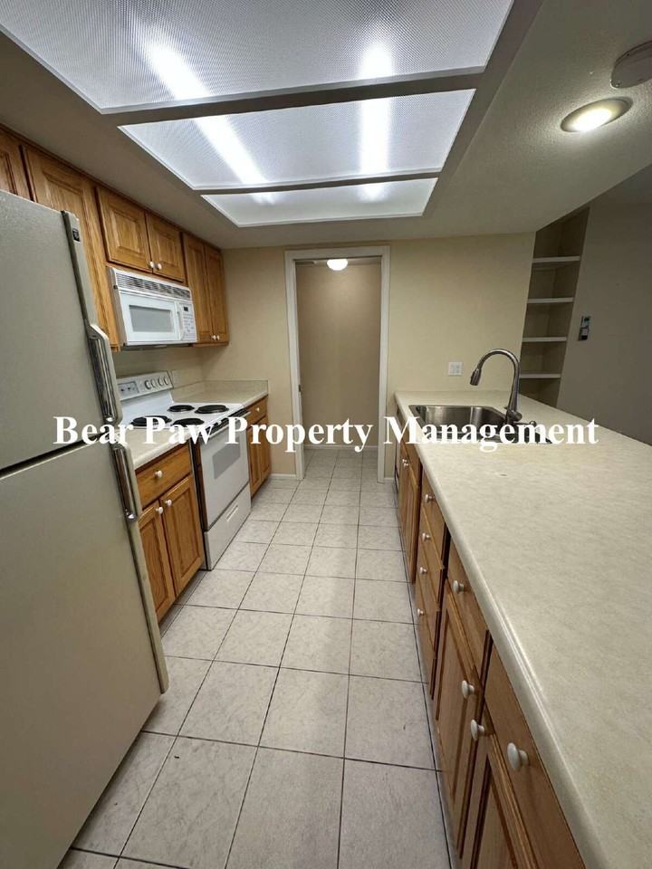 23619 Genesee Village Rd #B - Photo 4 of 11