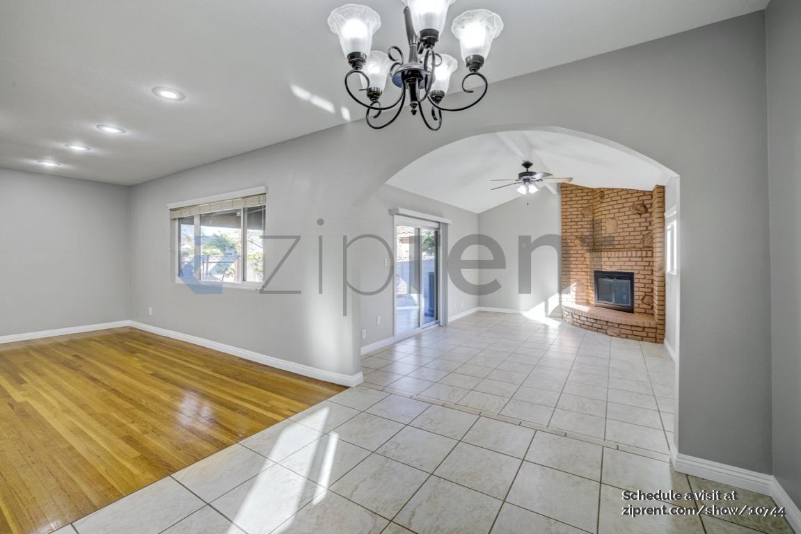 16422 Mcrae Ave - Photo 3 of 21