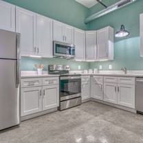 923 S East Ave - Photo 1 of 1