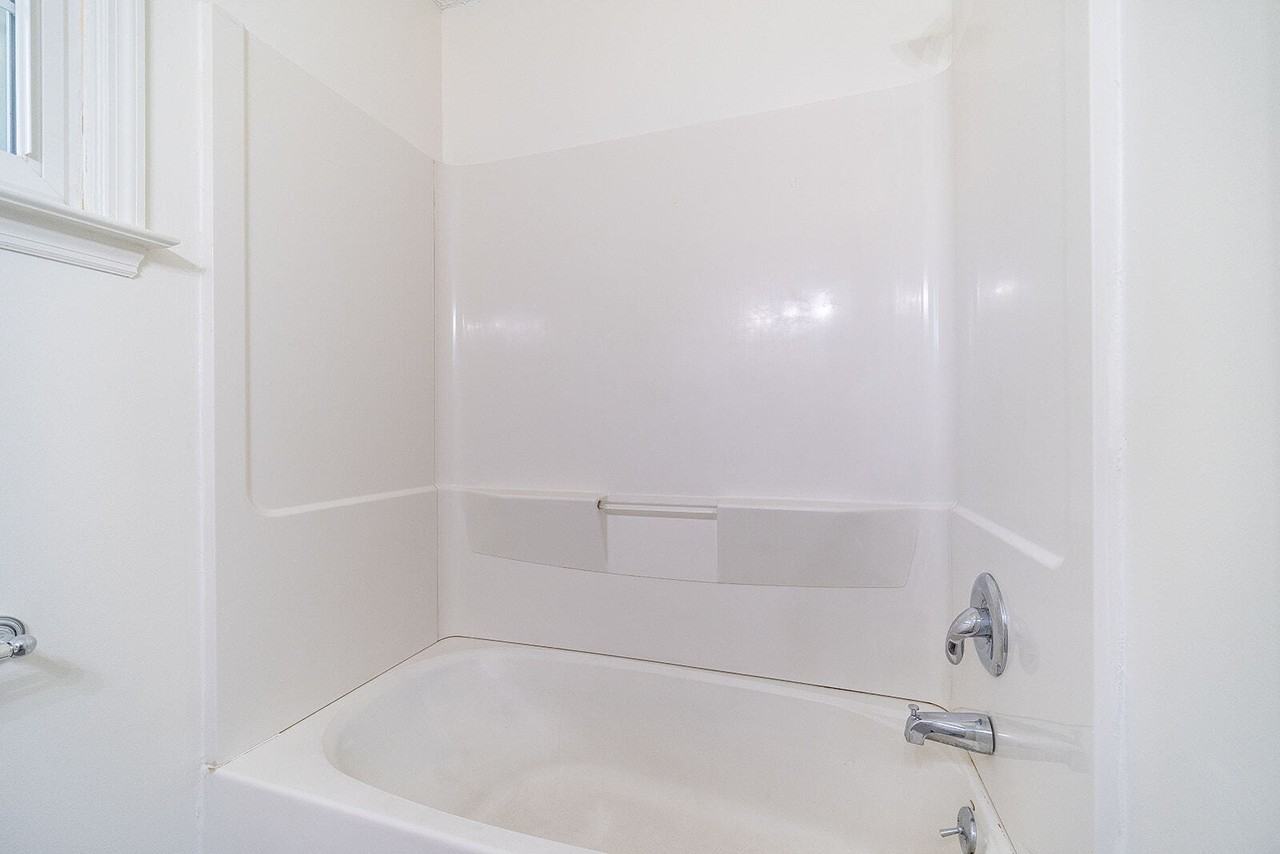 1271 Huntly Dr - Photo 3 of 43