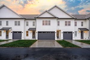 featured image of 815 Vickery Dr #815