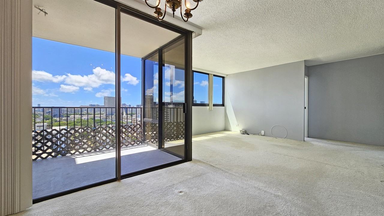 1571 Piikoi St #1405 - Photo 4 of 13