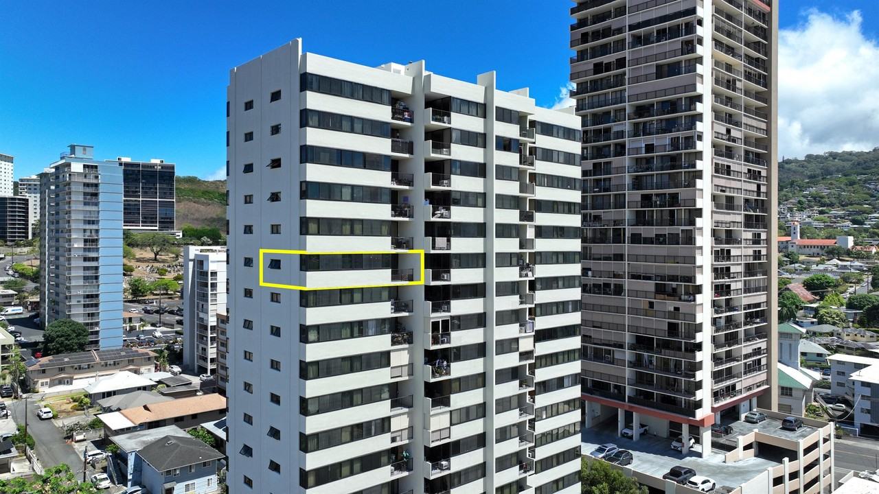 1571 Piikoi St #1405 - Photo 2 of 13