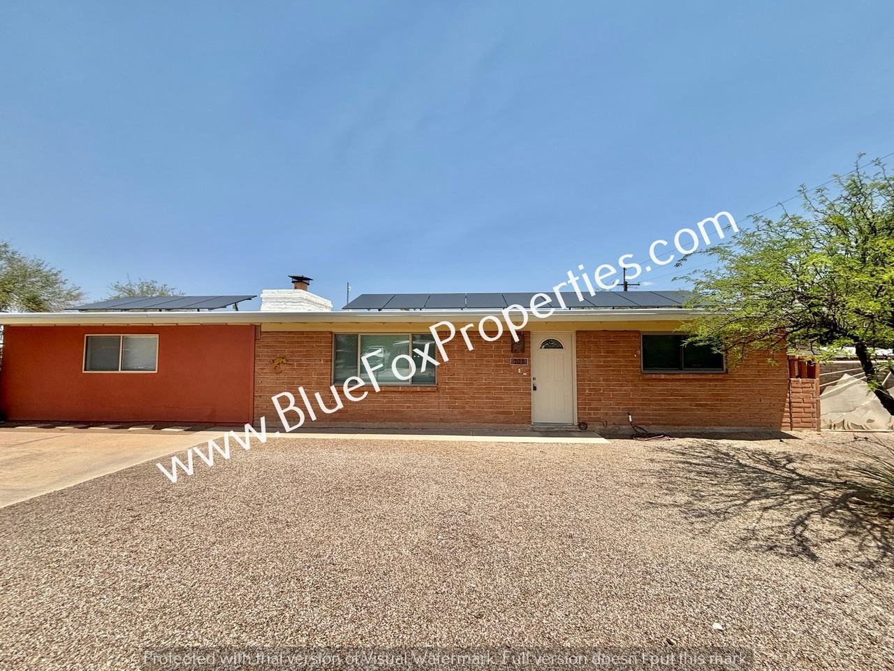 201 E Lawton St - Photo 2 of 20