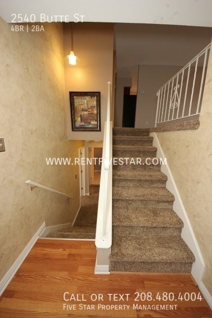 2540 Butte St - Photo 2 of 15