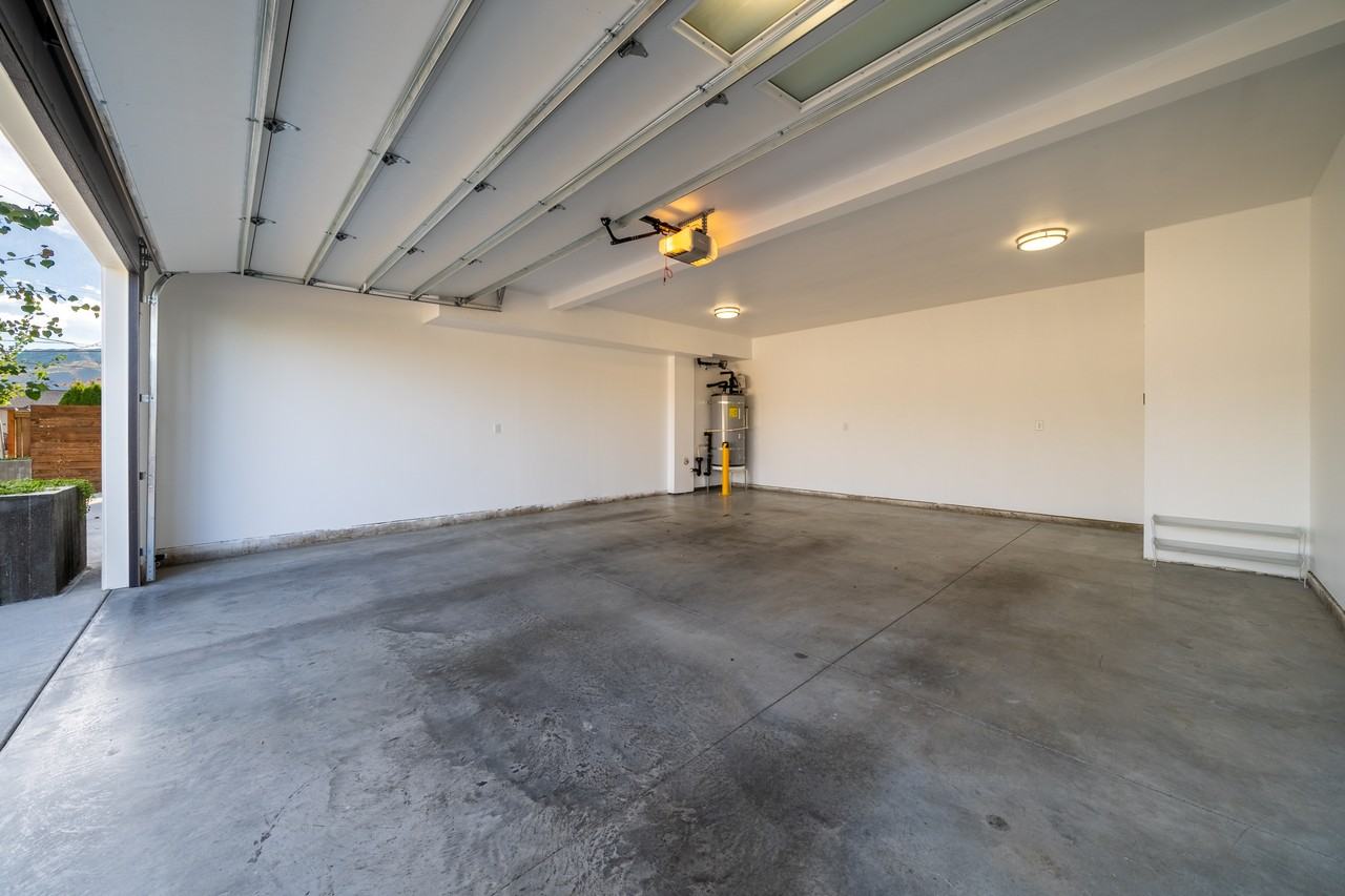 823 Orondo Ave #C - Photo 7 of 16