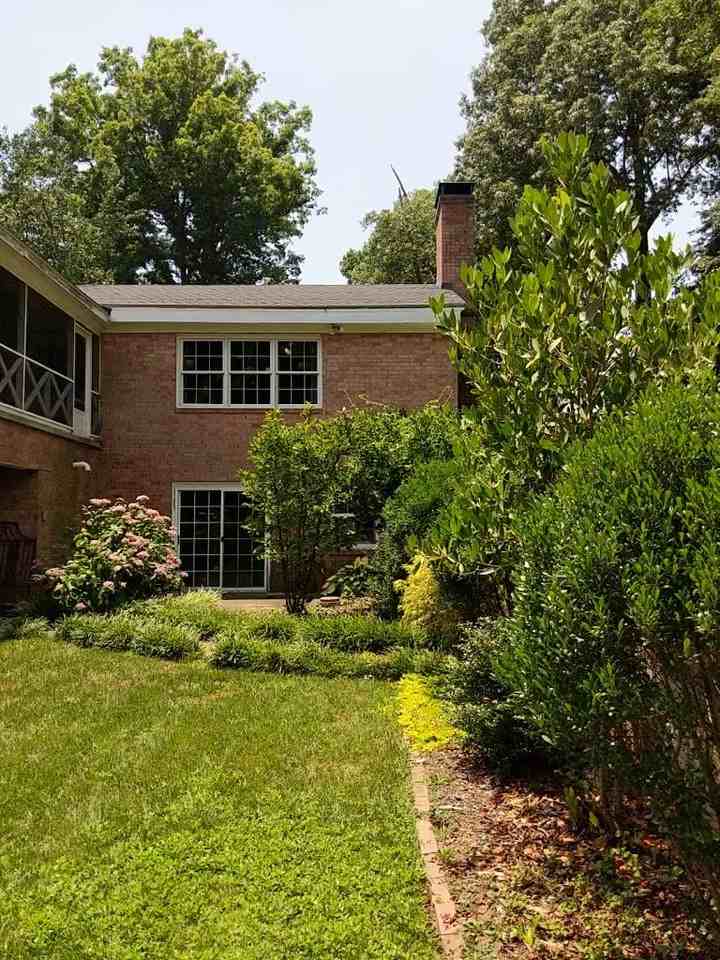 418 W Dolphin St #NA - Photo 3 of 44