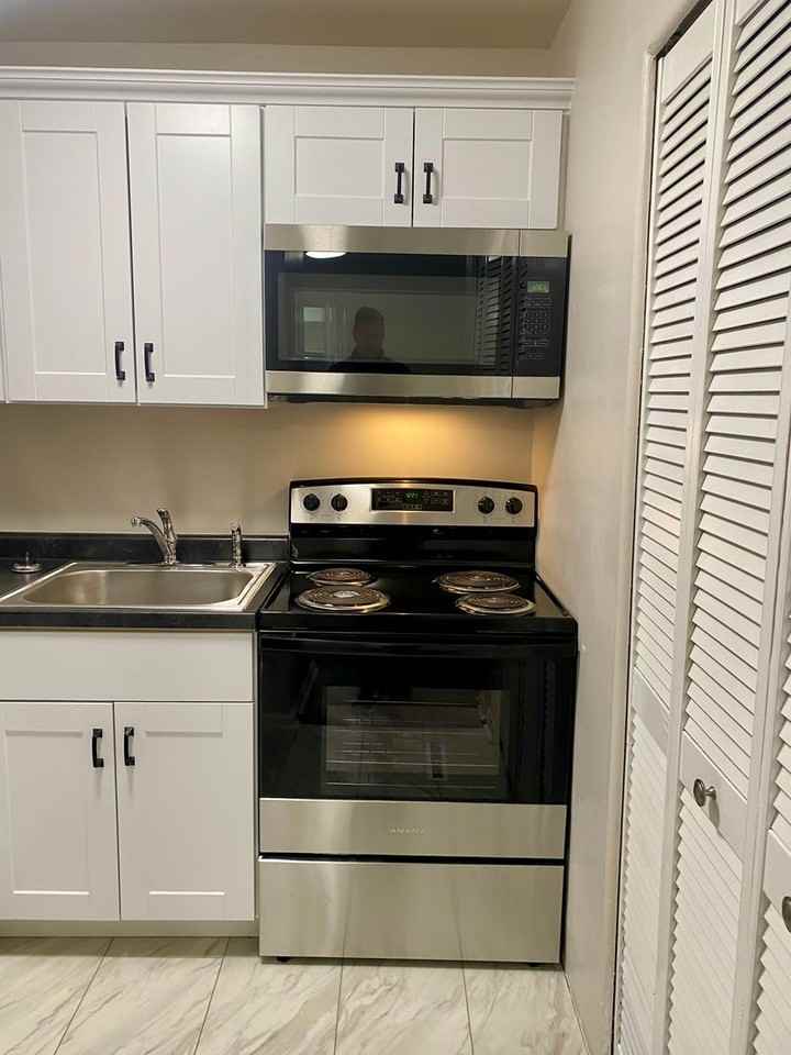 2600 Le Blanc Ct. - Photo 6 of 29