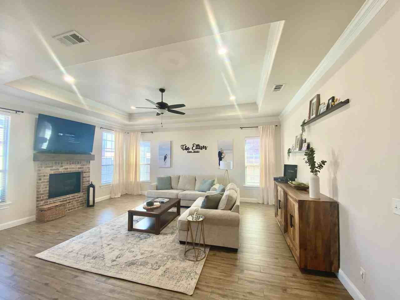 1215 Desert Rose Dr #NA - Photo 2 of 23