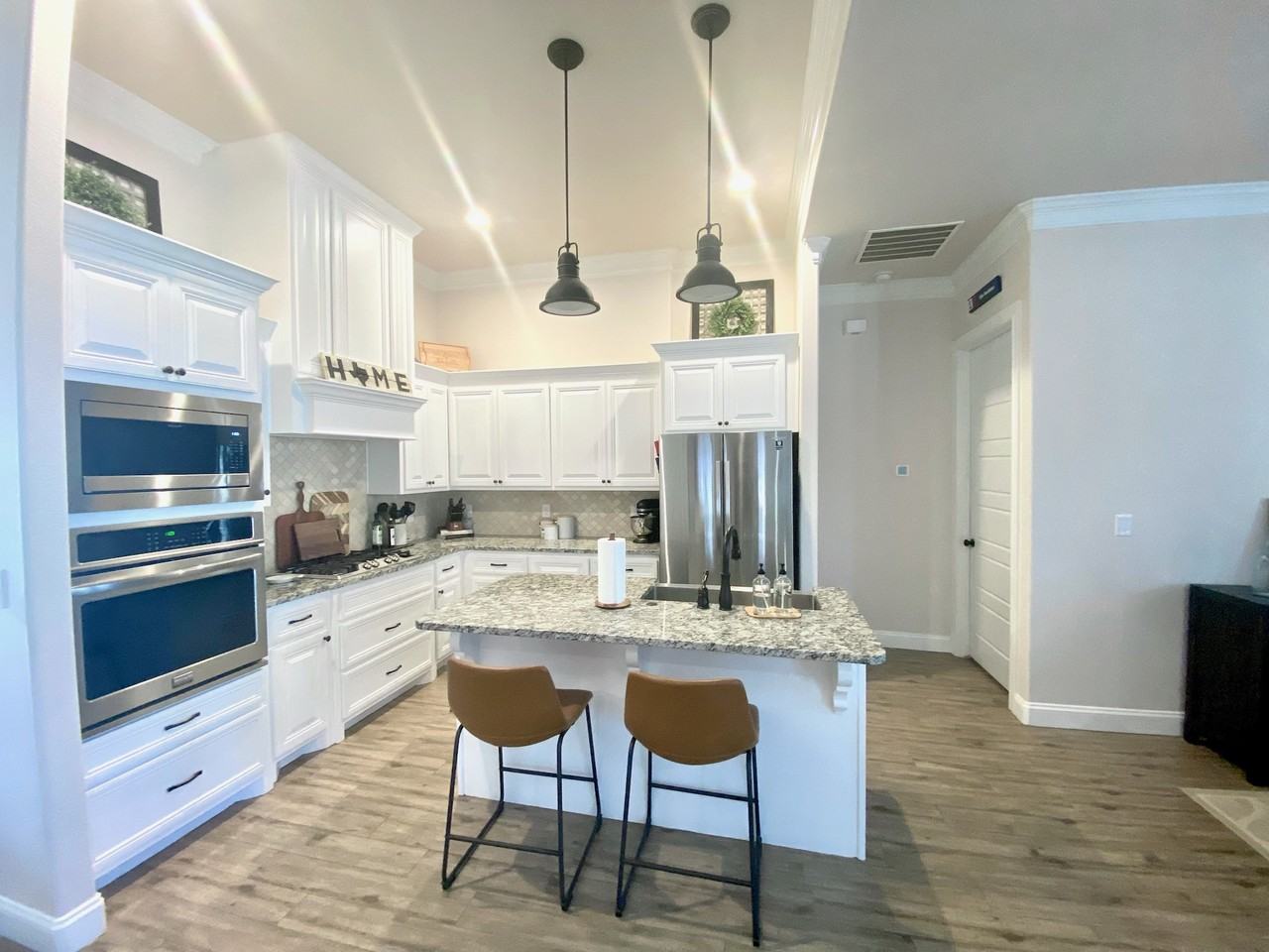 1215 Desert Rose Dr #NA - Photo 6 of 23
